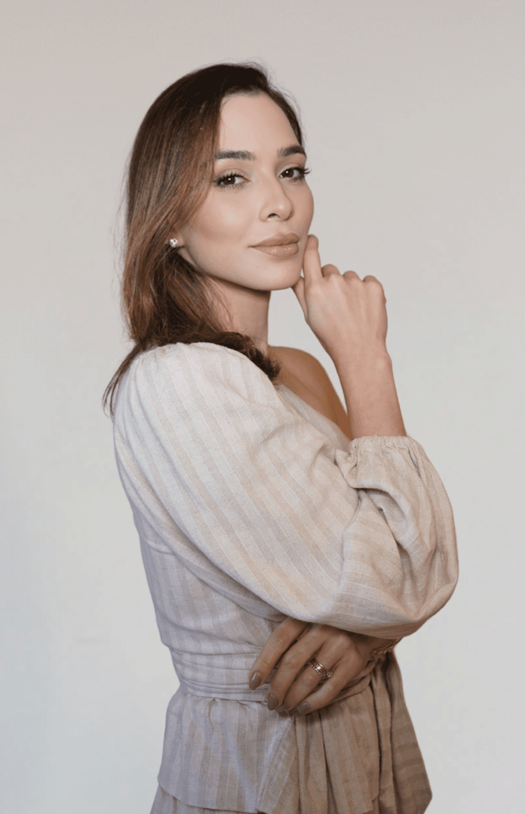 Retrato da Dra. Ana Júlia Perdigão, especialista em Dermatologia Estética na GTC Clinic São Paulo